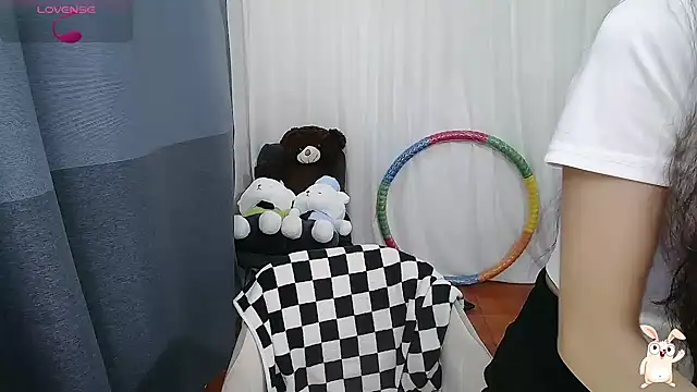 Snapshot of CN-Doudou chatting on October 11, 2:34 am CN-Doudou online show from October 11, 2:34 am