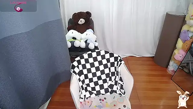 Snapshot of CN-Doudou chatting on October 10, 2:23 am CN-Doudou online show from October 10, 2:23 am