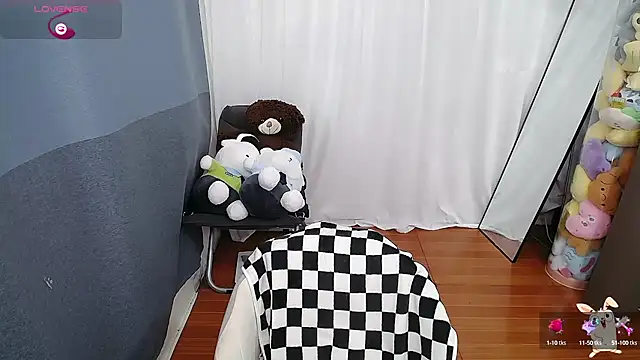 Snapshot of CN-Doudou chatting on October 13, 2:46 am CN-Doudou online show from October 13, 2:46 am