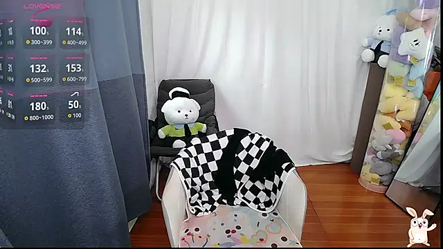Snapshot of CN-Doudou chatting on September 10, 2:43 am CN-Doudou online show from September 10, 2:43 am