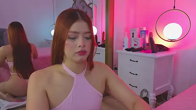 Snapshot of _ambar_Adamss chatting on November 3, 11:25 am ambar Adamss online show from November 3, 11:25 am