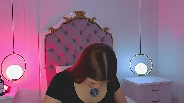 Snapshot of _ambar_Adamss chatting on November 20, 11:22 am ambar Adamss online show from November 20, 11:22 am