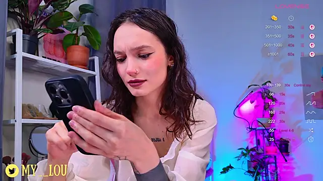 Snapshot of MyLou_ chatting on October 13, 3:13 pm MyLou online show from October 13, 3:13 pm