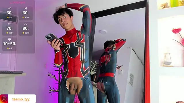 teemotwink online show from March 13, 9:42 pm