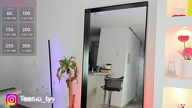 teemotwink online show from January 12, 10:03 pm