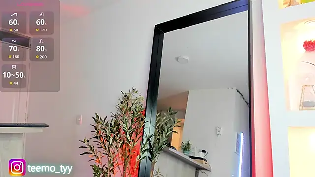 teemotwink online show from April 5, 9:43 pm