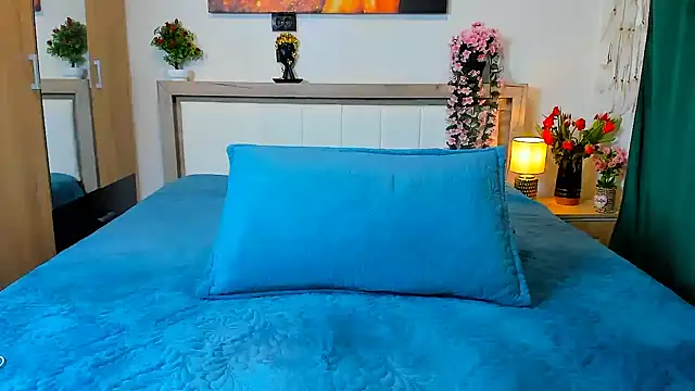 Snapshot of sweetangell69_ chatting on February 20, 6:26 am sweetangell69 online show from February 20, 6:26 am