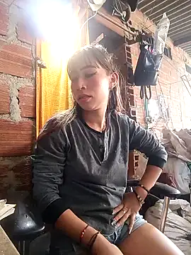 Snapshot of samy-blonde chatting on November 10, 5:29 pm samy-blonde online show from November 10, 5:29 pm