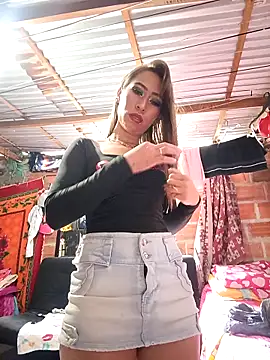 Snapshot of samy-blonde chatting on February 28, 2:50 pm samy-blonde online show from February 28, 2:50 pm