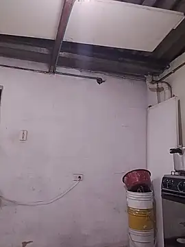 Snapshot of DirtyStefaniax chatting on February 11, 5:13 pm DirtyStefaniax online show from February 11, 5:13 pm