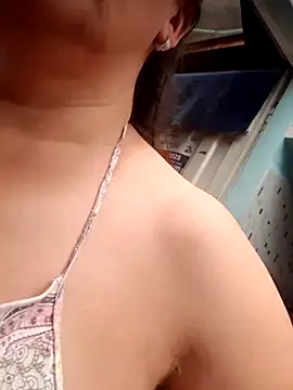 Snapshot of DirtyStefaniax chatting on March 21, 5:23 pm DirtyStefaniax online show from March 21, 5:23 pm