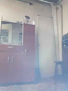 Snapshot of DirtyStefaniax chatting on February 13, 6:05 pm DirtyStefaniax online show from February 13, 6:05 pm