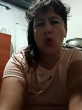 Snapshot of DirtyStefaniax chatting on February 25, 3:53 pm DirtyStefaniax online show from February 25, 3:53 pm