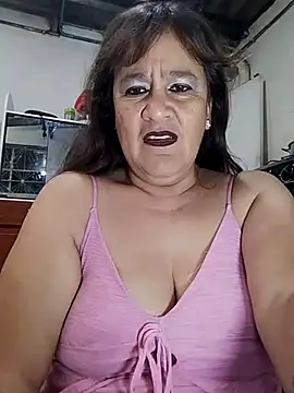 Snapshot of DirtyStefaniax chatting on October 22, 6:18 pm DirtyStefaniax online show from October 22, 6:18 pm