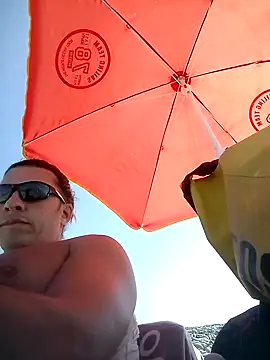 Lovely milk online show from October 3, 9:33 am