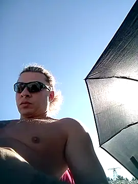 Lovely milk online show from November 3, 8:18 am