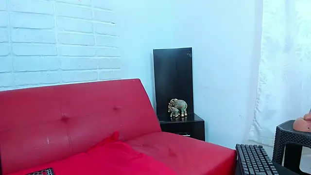 Kasandra Gomez online show from November 7, 12:21 pm