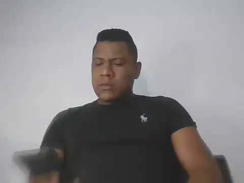 Snapshot of latinblack01 chatting on October 6, 2:07 pm latinblack01 online show from October 6, 2:07 pm