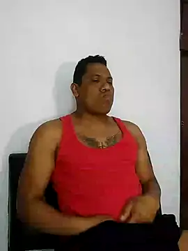 Snapshot of latinblack01 chatting on December 11, 8:07 pm latinblack01 online show from December 11, 8:07 pm