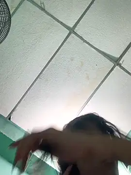 Snapshot of La_Perversa69 chatting on October 21, 1:27 am La Perversa69 online show from October 21, 1:27 am