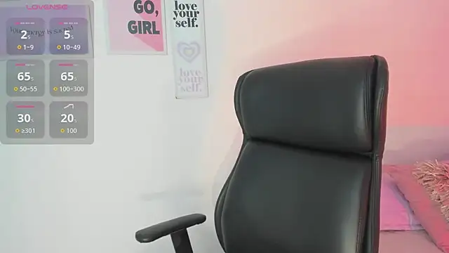 LanaJones  online show from February 16, 12:59 pm