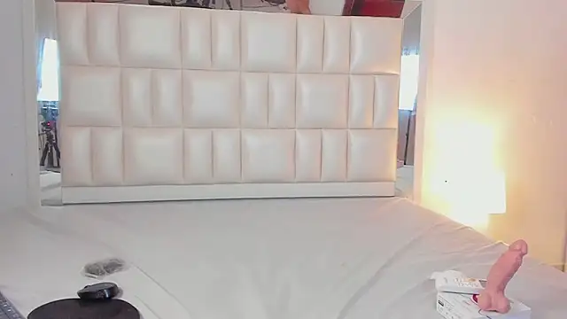 Alhana pulido online show from February 15, 5:39 pm