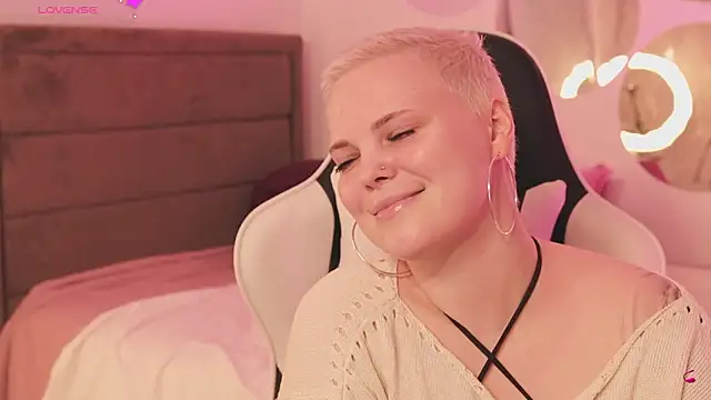 LikaBerry1 online show from February 24, 2:29 pm