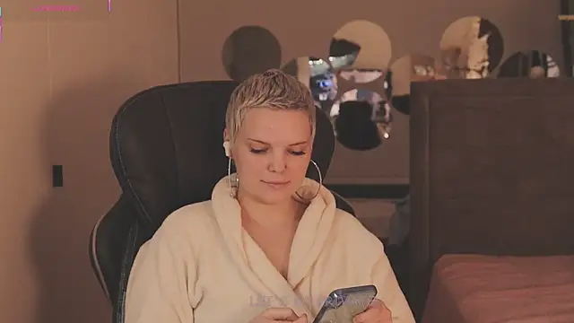 LikaBerry1 online show from November 30, 12:06 pm