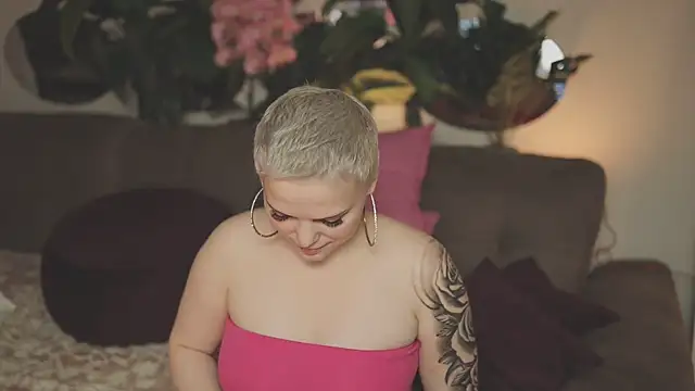 LikaBerry1 online show from October 20, 2:35 am