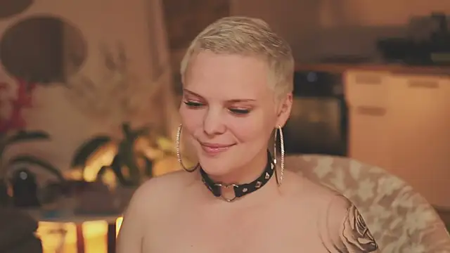 LikaBerry1 online show from November 3, 11:08 pm