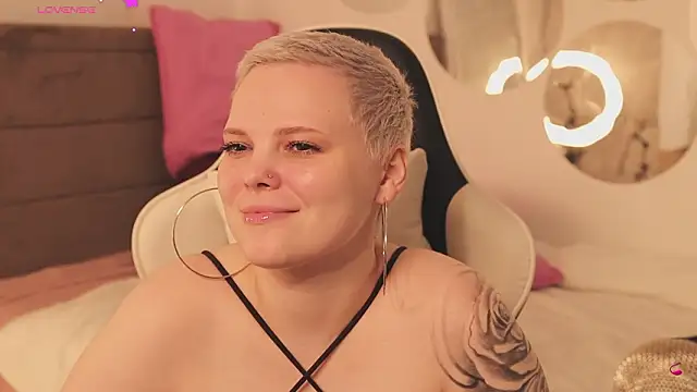 LikaBerry1 online show from March 7, 1:05 pm