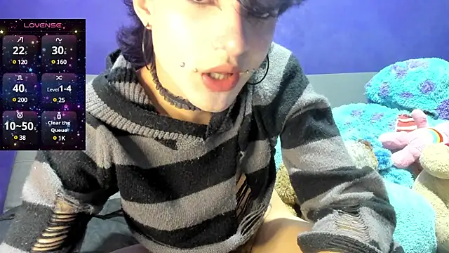 Snapshot of Bloody_lamb chatting on February 8, 9:03 am Bloody lamb online show from February 8, 9:03 am