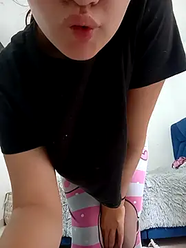 Snapshot of angel_natural chatting on October 7, 4:41 pm angel natural online show from October 7, 4:41 pm