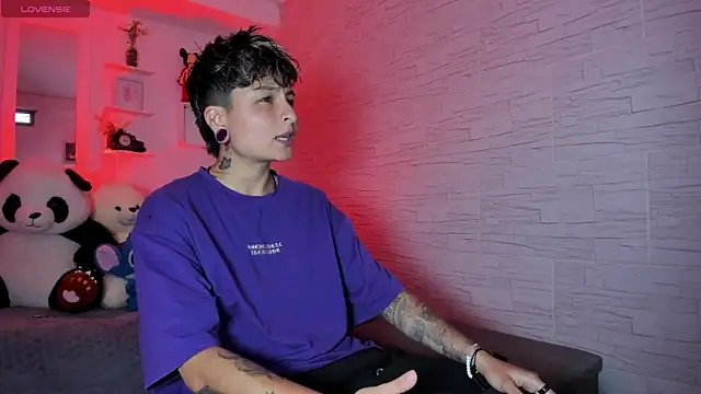 ZuryRamirez  online show from September 18, 7:39 pm