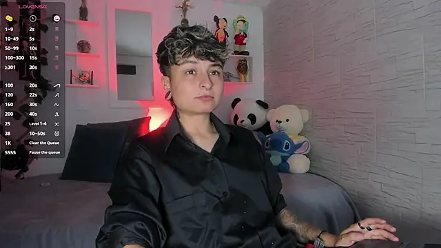 ZuryRamirez  online show from October 13, 8:32 pm