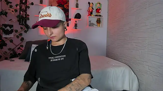 ZuryRamirez  online show from October 24, 9:14 pm