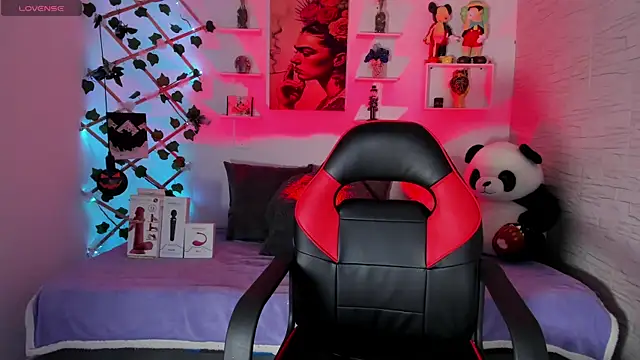 ZuryRamirez  online show from November 6, 10:36 pm