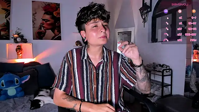 ZuryRamirez  online show from December 4, 9:14 pm