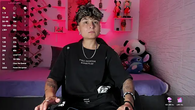 ZuryRamirez  online show from November 7, 11:30 pm