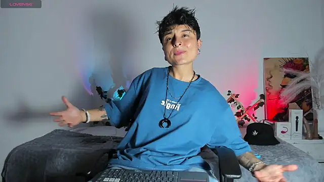 ZuryRamirez  online show from March 2, 11:39 pm