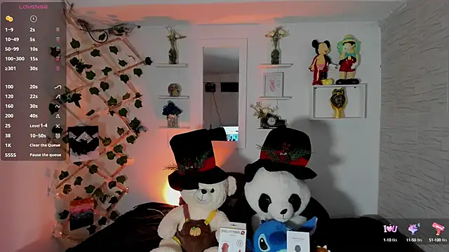 ZuryRamirez  online show from September 28, 9:44 pm