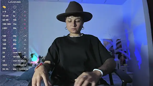 ZuryRamirez  online show from March 18, 8:05 pm