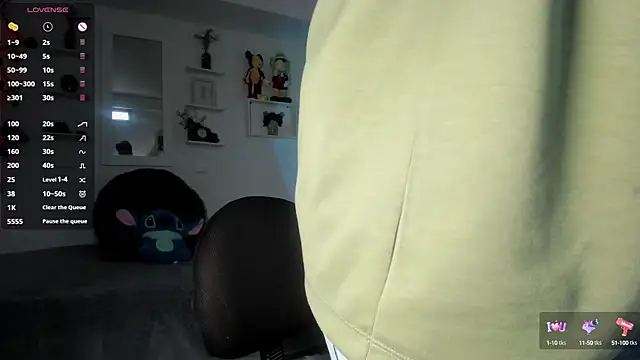 ZuryRamirez  online show from September 14, 7:03 pm