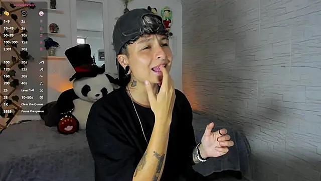 ZuryRamirez  online show from September 20, 8:14 pm