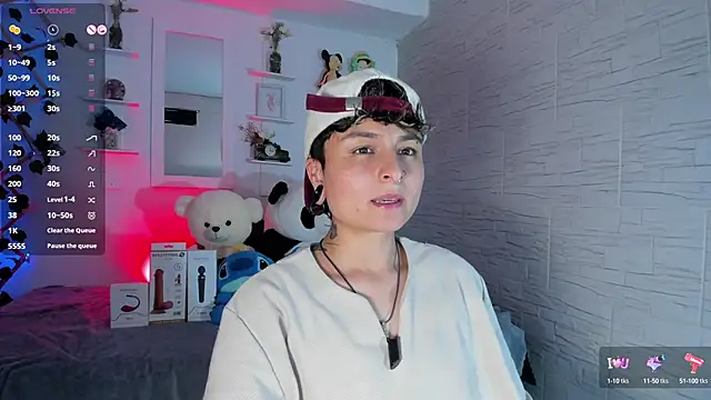 ZuryRamirez  online show from October 5, 9:05 pm