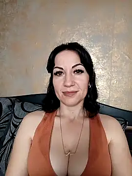 FireLily332 online show from March 15, 9:09 am
