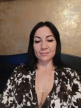 FireLily332 online show from February 6, 7:18 pm
