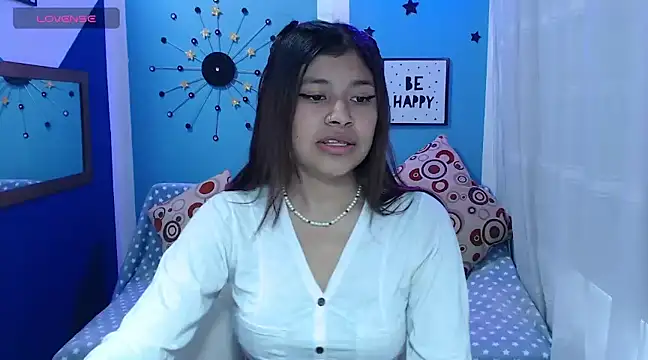 Snapshot of hanha_rossee chatting on February 17, 1:22 pm hanha rossee online show from February 17, 1:22 pm