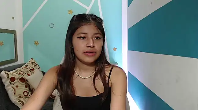 Snapshot of hanha_rossee chatting on February 13, 1:37 pm hanha rossee online show from February 13, 1:37 pm