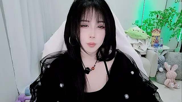 Vaness-a online show from February 24, 4:52 pm